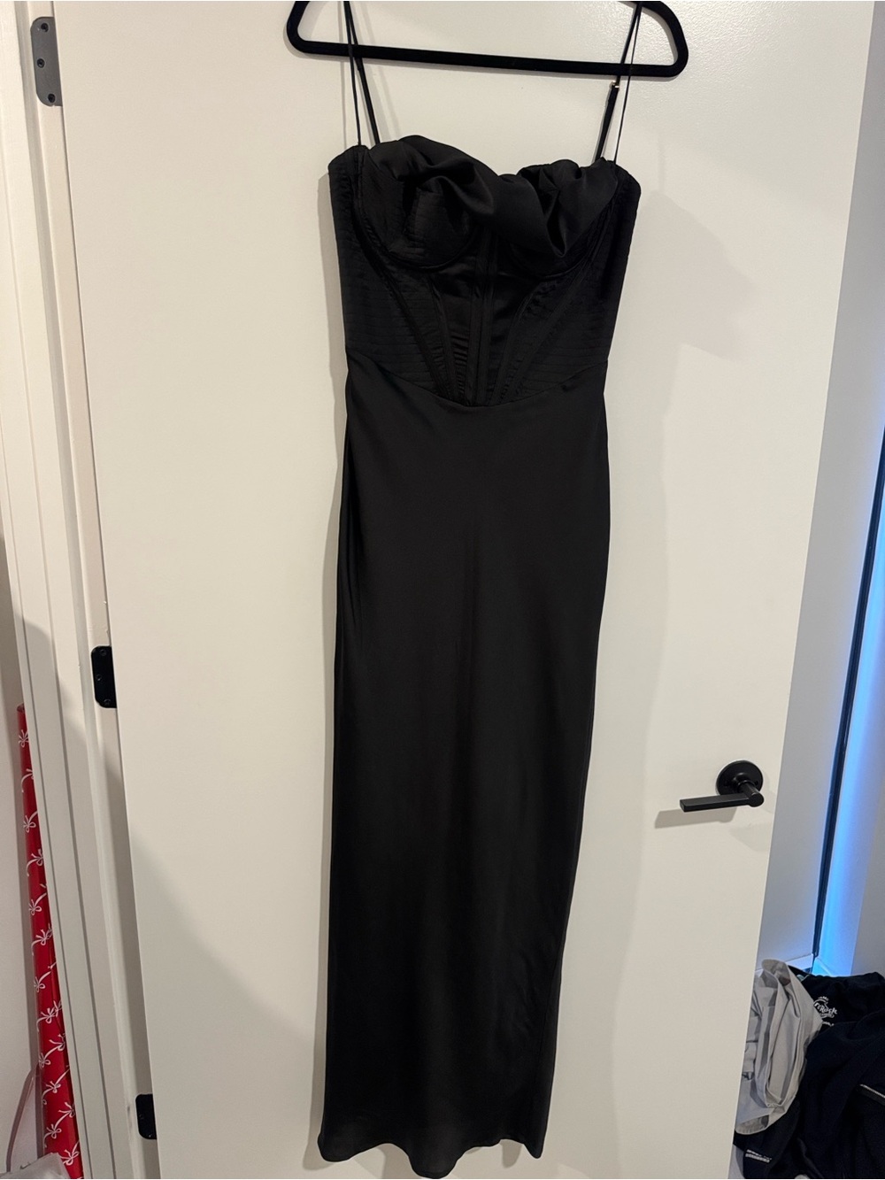 House of CB Elegant Black Strapless Evening Dress - Picture 5 of 5